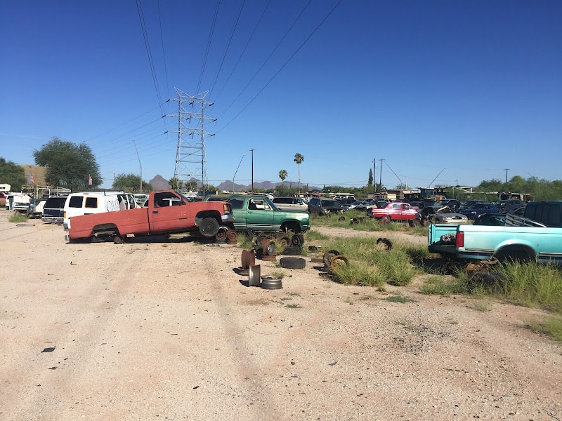 Arizona Auto Wrecking Junkyard at 5561 S Park Ave