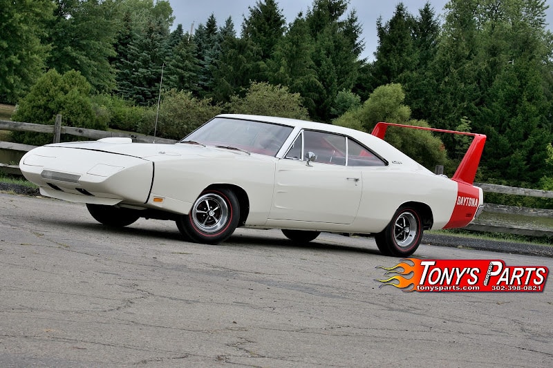 Tony&apos;s Mopar Parts (parts for 60s + 70s Plymouth + Dodge Muscle Cars) Used auto parts store at outside of town